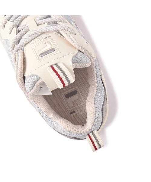 FILA（フィラ）の「レイ トレイサー / RAY TRACER / 厚底スニーカー（スニーカー・レディース・ブラック×ブラック/グレー系その他/ホワイト系その他/ベージュ系その他・25.5cm/28.0cm/26.5cm/29.0cm/23.0cm/24.0cm/23.5cm/24.5cm/27.0cm/22.5cm/27.5cm/26.0cm/25.0cm）」の10枚目の写真