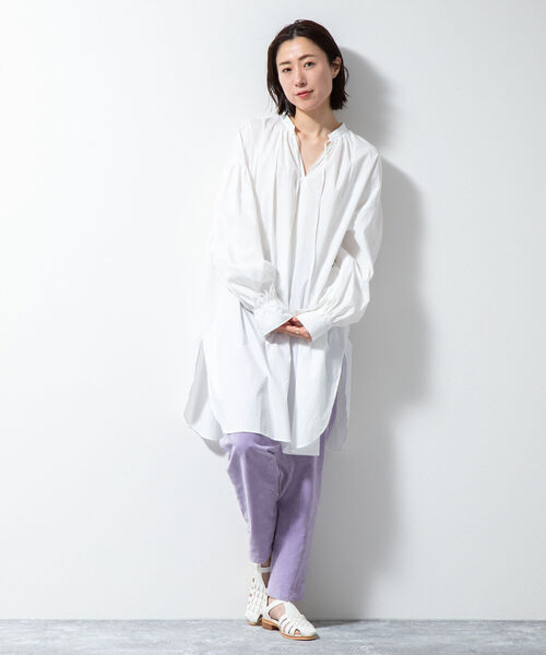 NOLLEY’S(ノーリーズ)の「◇【WEB限定カラーあり】別珍ストレッチイージーテーパードパンツ(その他パンツ・レディース・オフホワイト/サックスブルー/ラベンダー・40/34/36/38)」の4枚目の写真