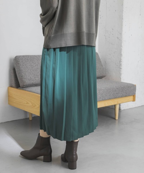 URBAN RESEARCH（アーバンリサーチ）の「カラープリーツスカート（スカート・レディース・パープル/グリーン/オレンジ系その他・FREE）」の12枚目の写真