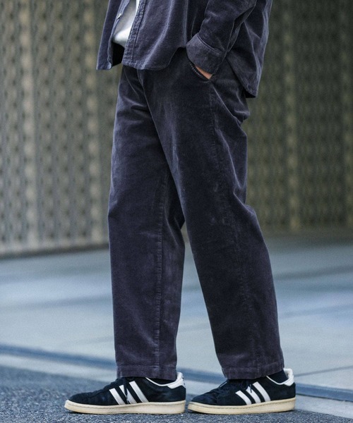 URBAN RESEARCH Sonny Label（アーバンリサーチサニーレーベル）の「コーデュロイワイドテーパードパンツ（その他パンツ・メンズ・ブラウン/アイボリー/チャコールグレー・MEDIUM/LARGE）」の20枚目の写真