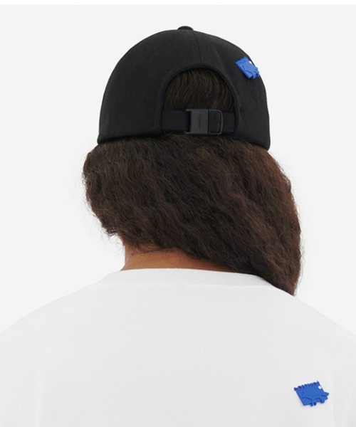 Maison Kitsune(メゾンキツネ)の「Meditation fox cap(キャップ・メンズ・ブラック・S/M)」の6枚目の写真