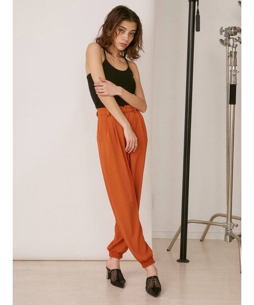 EVRIS（エヴリス）の「タックジョガーパンツ（その他パンツ・レディース・ブラック/オレンジ/ブルー・FREE）」の15枚目の写真
