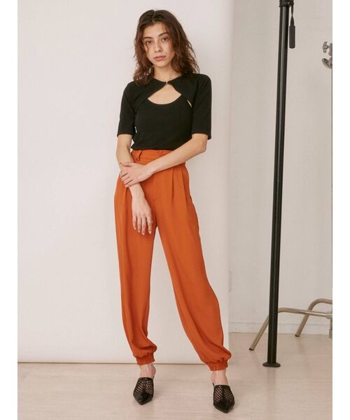 EVRIS（エヴリス）の「タックジョガーパンツ（その他パンツ・レディース・ブラック/オレンジ/ブルー・FREE）」の17枚目の写真