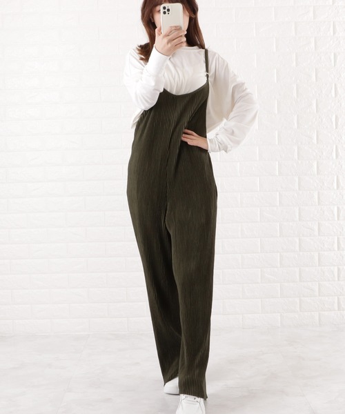 Lace Ladies(レースレディース)の「細ストラップ ワイドパンツ サロペット(サロペット/オーバーオール・レディース・ブラック/ネイビー/グリーン/ダークグレー/グレイッシュベージュ・FREE)」の20枚目の写真