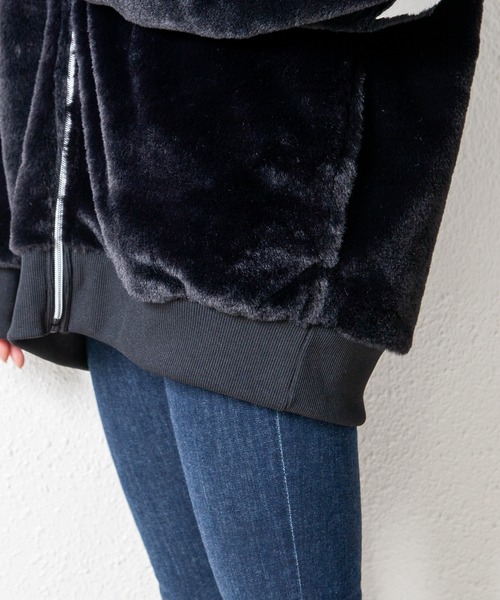 GGD（ジージーディー）の「エコファービッグシルエット裏ボアジップパーカージャケット（ブルゾン・レディース・ブラック/グレー/ホワイト・LL/L/M）」の22枚目の写真