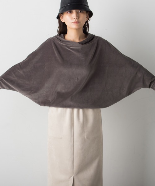 socolla（ソコラ）の「【socolla】抜けエリベロアプルオーバー≪洗濯機で洗える≫（Tシャツ/カットソー・レディース・チャコールグレー/カーキ/ピンク/オフホワイト・M）」の10枚目の写真