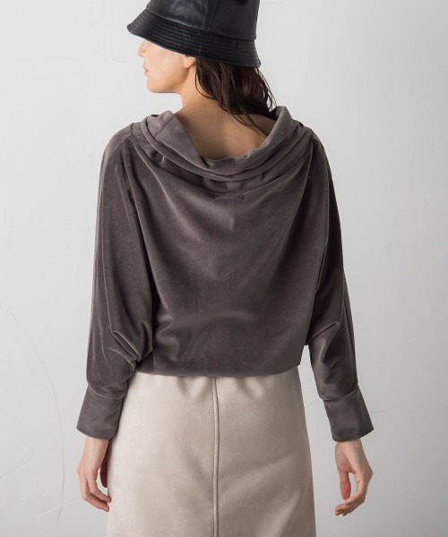 socolla（ソコラ）の「【socolla】抜けエリベロアプルオーバー≪洗濯機で洗える≫（Tシャツ/カットソー・レディース・チャコールグレー/カーキ/ピンク/オフホワイト・M）」の18枚目の写真