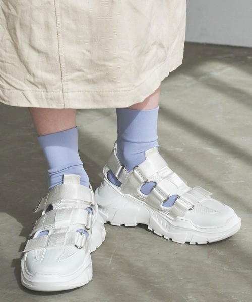 Lucida（ルシーダ）の「【Hydra/ヒドラ】スニーカーサンダル（サンダル・レディース・ホワイト/ブラック/ベージュ/ブルー系・38/39/35/36/37）」の5枚目の写真
