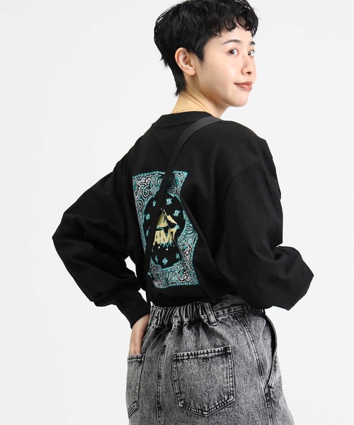 CAMP7（キャンプセブン）の「【CAMP7】バンダナ柄プリントロンＴ（Tシャツ/カットソー・レディース・ホワイト/ブラック/ブルー・M/L）」の2枚目の写真