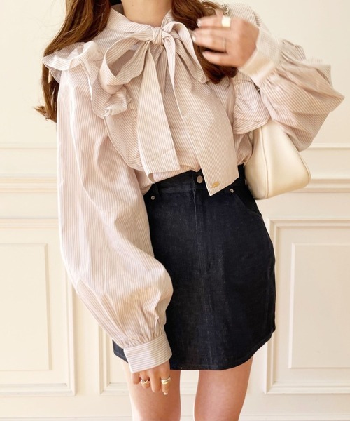 Heather(ヘザー)の「あいねねストライプフリルブラウス 276163(シャツ/ブラウス・レディース・ベージュ系その他/ブルー系その他・FREE)」の2枚目の写真