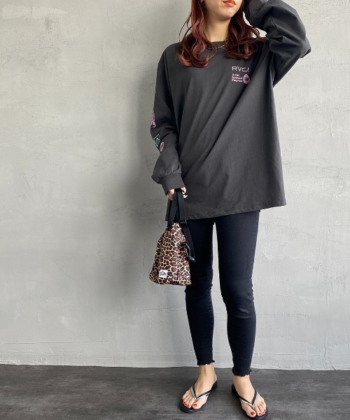 RVCA（ルーカ）の「[RVCA/ルーカ] BRANDED SLUB ST ロングスリーブプリントTシャツ（Tシャツ/カットソー・レディース・ホワイト/ブラック・S/M/L/XL）」の4枚目の写真