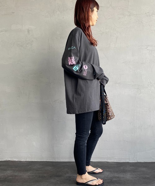 RVCA（ルーカ）の「[RVCA/ルーカ] BRANDED SLUB ST ロングスリーブプリントTシャツ（Tシャツ/カットソー・レディース・ホワイト/ブラック・S/M/L/XL）」の5枚目の写真