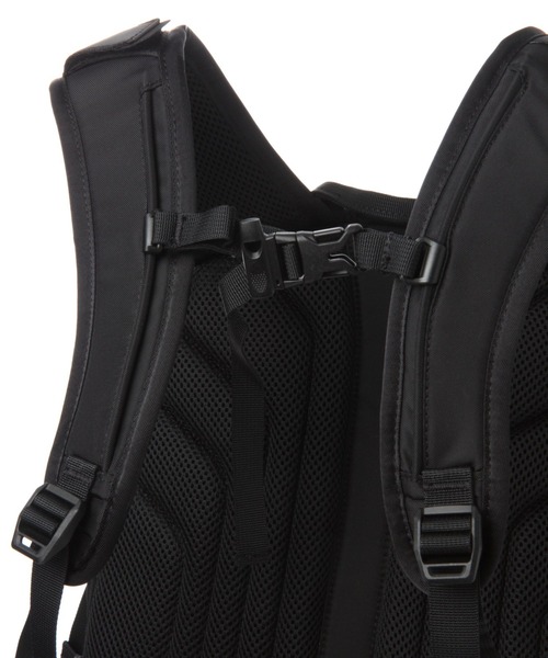 THE NORTH FACE(ザノースフェイス)の「【THE NORTH FACE(ザノースフェイス)】SINGLESHOT(バックパック/リュック・レディース・ブラック・FREE)」の12枚目の写真