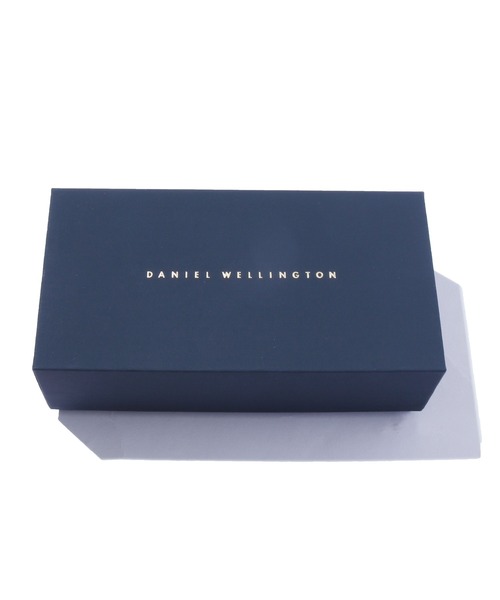 Daniel Wellington(ダニエルウェリントン)の「Daniel Wellington ダニエル・ウェリントン CLASSIC PETITE 32mm クオーツ腕時計 シルバー(アナログ腕時計・レディース・シルバー/シルバー×ブラック・ONE SIZE)」の18枚目の写真