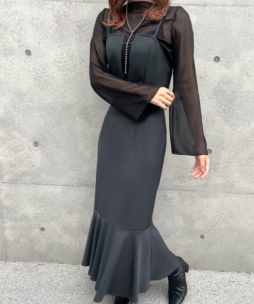 JUNOAH（ジュノア）の「マーメイドキャミワンピース（ワンピース・レディース・ブラック/ホワイト/ベージュ/チャコールグレー/ブラウン/カーキ・MEDIUM/LARGE/X-LARGE）」の3枚目の写真