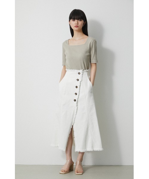 waist asymmetryスリットスカート AZUL by moussy（アズールバイマウジー）の「ASYMMETRY BUTTON