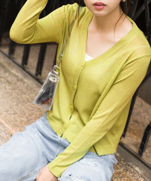 SpRay(スプレイ)の「シアーニットVカーディガン(カーディガン/ボレロ・レディース・ホワイト/ブラック/ピンク/オレンジ/イエロー/グリーン/ライトグリーン/ブルー/パープル/ブラウン/ダークパープル/ダークグリーン・FREE)」の6枚目の写真