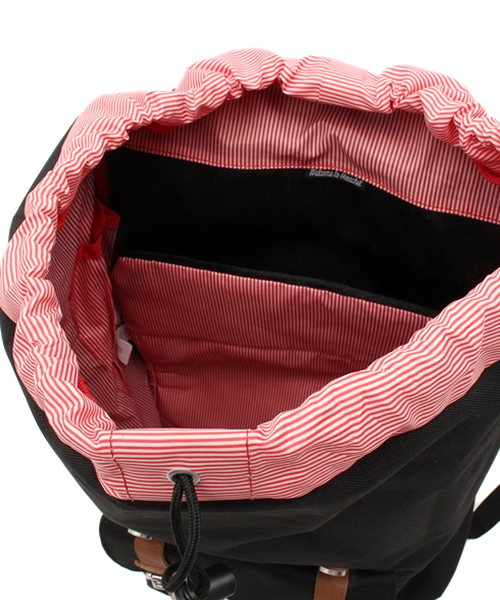 Herschel Supply（ハーシェルサプライ）の「HERSCHEL LITTLEAMERICA BP（バックパック/リュック・レディース・ブラック・ONE SIZE）」の14枚目の写真