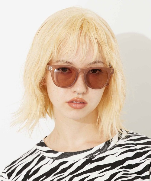 X-girl(エックスガール)の「WELLINGTON SUNGLASSES(サングラス・レディース・ブラウン/クリア・ONE SIZE)」の5枚目の写真