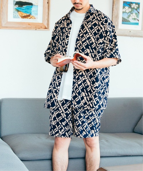 JOURNAL STANDARD(ジャーナルスタンダード)の「【WEB限定/半袖シャツ+ショーツ+巾着袋の3点セット】SUMMER セットアップ(シャツ/ブラウス・メンズ・ブラック/ダークグリーン/ブラウン/ベージュ系その他/グリーン系その他/ネイビー系1/ネイビー系2/ベージュ/ブラック系その他・MEDIUM/LARGE)」の10枚目の写真