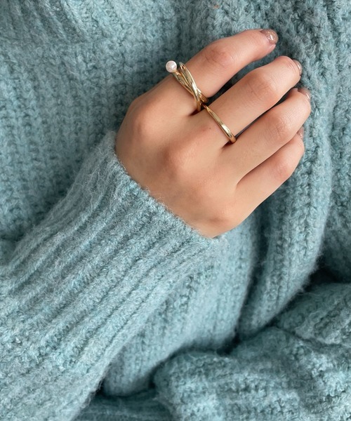 LOWRYS FARM(ローリーズファーム)の「ダブルフィンガーリング 342738(リング・レディース・その他/その他1/その他2/イエロー系その他/オフホワイト・FREE)」の2枚目の写真