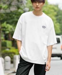 ワンポイント アーチロゴ ビッグシルエット TEE
