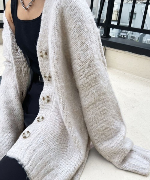 PAGEBOY（ページボーイ）の「ブラッシュヤーンVカーディガン（カーディガン/ボレロ・レディース・ブラック系その他/グリーン系その他/ピンク系その他/グレイッシュベージュ/ターコイズブルー系/オレンジ・FREE）」の10枚目の写真