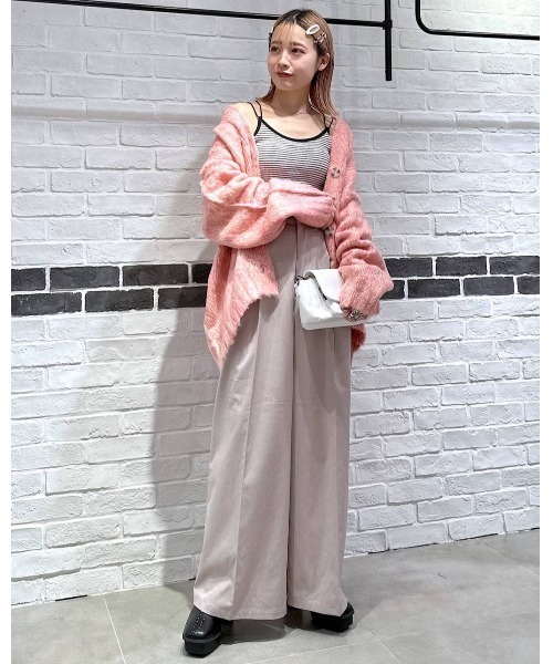 PAGEBOY（ページボーイ）の「ブラッシュヤーンVカーディガン（カーディガン/ボレロ・レディース・ブラック系その他/グリーン系その他/ピンク系その他/グレイッシュベージュ/ターコイズブルー系/オレンジ・FREE）」の14枚目の写真