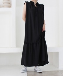 MODE ROBE（モードローブ）の「サイドタックノースリーブワンピース（ワンピース）」
