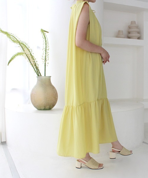 MODE ROBE（モードローブ）の「サイドタックノースリーブワンピース（ワンピース・レディース・ブラック/イエロー/グリーン・FREE）」の14枚目の写真