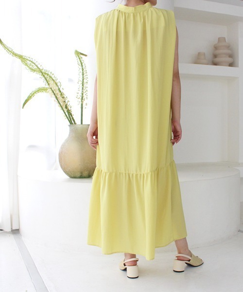 MODE ROBE（モードローブ）の「サイドタックノースリーブワンピース（ワンピース・レディース・ブラック/イエロー/グリーン・FREE）」の17枚目の写真