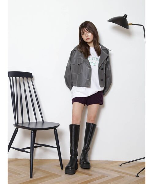 MURUA（ムルーア）の「フェイクレザーショートジャケット（ブルゾン・レディース・ブラック/アイボリー/ダークグレー・FREE）」の16枚目の写真