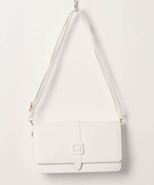 ibeul_（イベール）の「ツイストベルトショルダーバッグ（ショルダーバッグ・レディース・ホワイト/ブラック/ベージュ/ブラウン・FREE）」の2枚目の写真