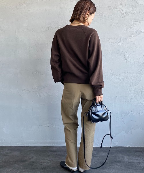 AMERICANA（アメリカーナ）の「【STORY 12月号掲載】[Americana×JEANS FACTORY/アメリカーナ×ジーンズファクトリー] 別注 クラシックロゴプリント クルーネックスウェット（スウェット・レディース・アイボリー/チョコ/グリーン・ONE SIZE）」の22枚目の写真