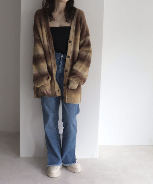 fredy emue(フレディエミュ)の「グラデーションニットカーディガン(カーディガン/ボレロ・レディース・ベージュ系その他/ブルー系その他/ピンク系その他・38)」の18枚目の写真