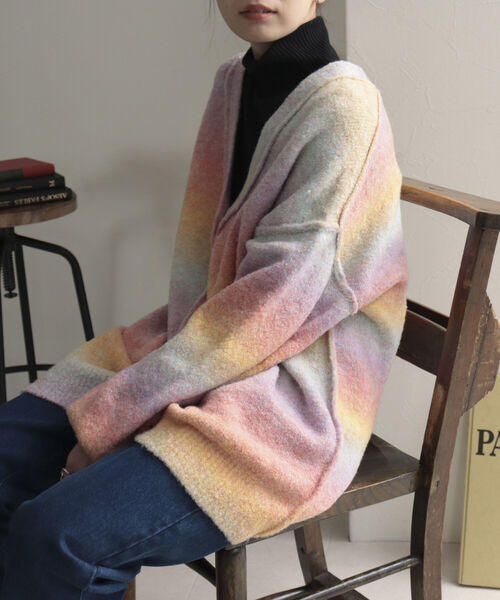 fredy emue(フレディエミュ)の「グラデーションニットカーディガン(カーディガン/ボレロ・レディース・ベージュ系その他/ブルー系その他/ピンク系その他・38)」の8枚目の写真