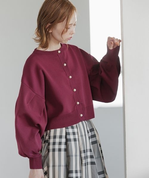 mysty woman(ミスティウーマン)の「【harekoさんコラボ】スーパーボリュームスリーブカーディガン 164687(カーディガン/ボレロ・レディース・ブラック/ベージュ/パープル/アイボリー・FREE)」の4枚目の写真