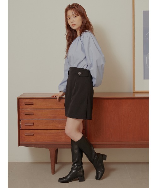 Stylevoice for xxx（スタイルヴォイスフォー）の「ボタンポイントハイウエスト スカショーパン（その他パンツ・レディース・グレイッシュベージュ/ブラック・SMALL/MEDIUM）」の6枚目の写真