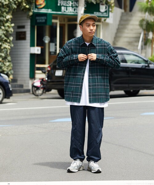 FREAK'S STORE（フリークスストア）の「FREAK'S STORE/フリークスストア リラックスフィット チェックネルシャツ/ワークシャツ（シャツ/ブラウス・メンズ・モスグリーン/ブラック/オフホワイト・MEDIUM/LARGE/SMALL）」の4枚目の写真