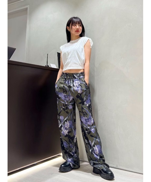 ALLSAINTS（オールセインツ）の「AMBER LEATHER BOOTS | AMBER レザー ブーツ（ブーツ・レディース・ブラック・UK5/UK4/UK3/UK6）」の14枚目の写真