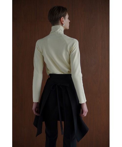 CLANE（クラネ）の「ROLL H/N KNIT TOPS（ニット/セーター・レディース・ブラック/テラコッタ/アイボリー・1/2）」の7枚目の写真