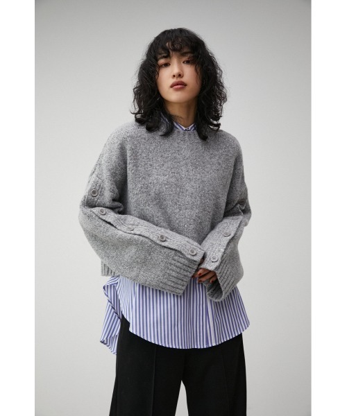 AZUL by moussy（アズールバイマウジー）の「2WAY BUTTON DESIGN SLEEVE KNIT/2WAYボタンデザインスリーブニット（ニット/セーター・レディース・オフホワイト/グレー/ネイビー・FREE）」の17枚目の写真