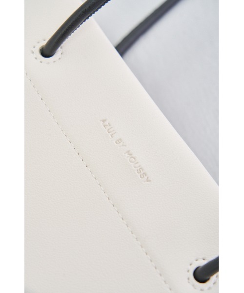 AZUL by moussy(アズールバイマウジー)の「NARROW HANDLE SHOPPER BAG Ⅲ/ナローハンドルショッパーバッグⅢ(トートバッグ・レディース・ブラック/ライトグリーン/アイボリー/オレンジ/ホワイト系その他・FREE)」の9枚目の写真