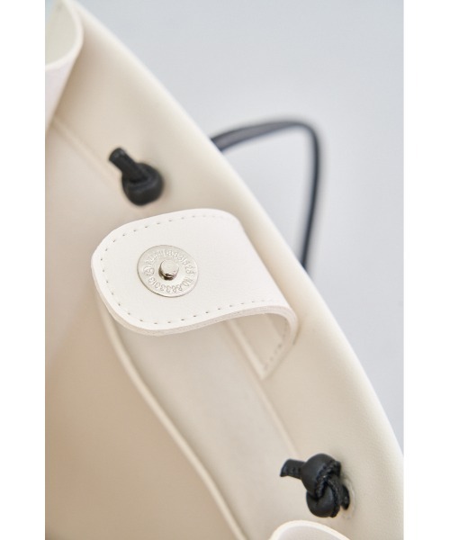 AZUL by moussy(アズールバイマウジー)の「NARROW HANDLE SHOPPER BAG Ⅲ/ナローハンドルショッパーバッグⅢ(トートバッグ・レディース・ブラック/ライトグリーン/アイボリー/オレンジ/ホワイト系その他・FREE)」の10枚目の写真