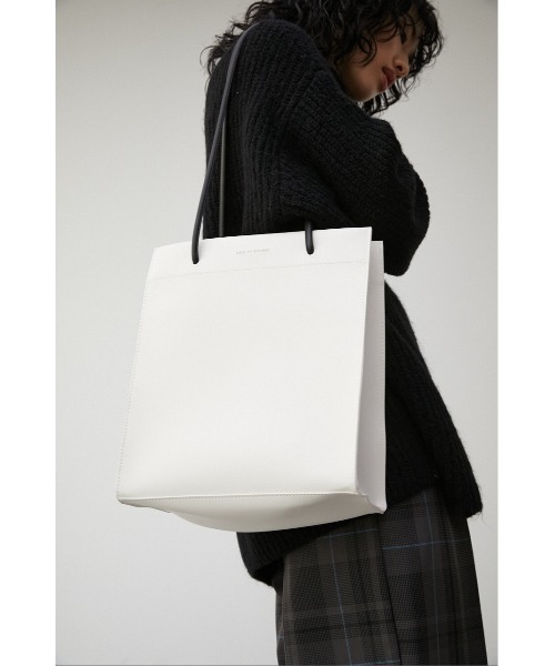 AZUL by moussy(アズールバイマウジー)の「NARROW HANDLE SHOPPER BAG Ⅲ/ナローハンドルショッパーバッグⅢ(トートバッグ・レディース・ブラック/ライトグリーン/アイボリー/オレンジ/ホワイト系その他・FREE)」の13枚目の写真