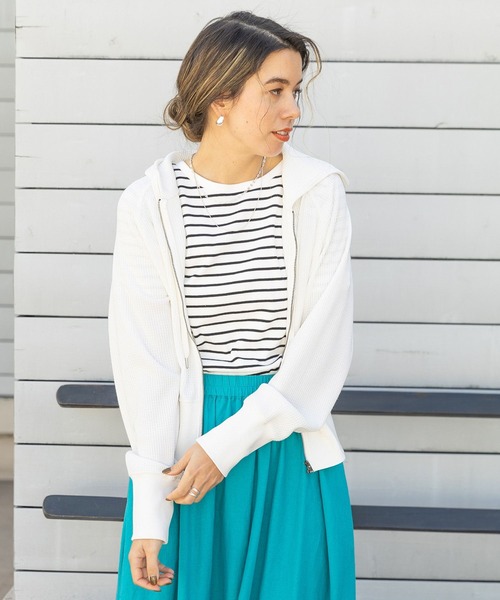 BAYFLOW（ベイフロー）の「ワッフルパーカー（パーカー・レディース・チャコール/グレイッシュベージュ/オフホワイト・FREE）」の2枚目の写真