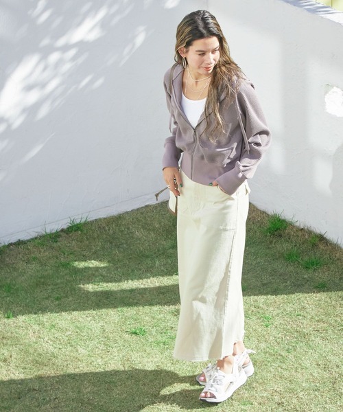 BAYFLOW（ベイフロー）の「ワッフルパーカー（パーカー・レディース・チャコール/グレイッシュベージュ/オフホワイト・FREE）」の4枚目の写真