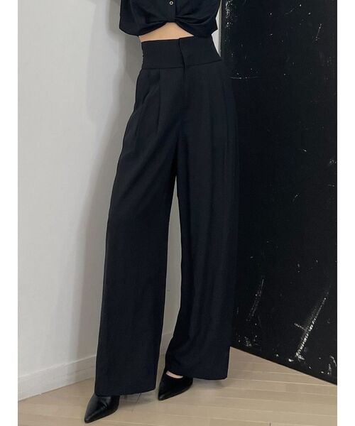 EMODA(エモダ)の「スーパーハイウエストワイドパンツ(その他パンツ・レディース・ブラック/その他/ベージュ・SMALL/MEDIUM)」の2枚目の写真