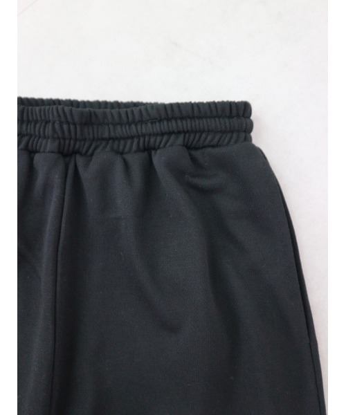 TRUNC（トランクエイティーエイト）の「Slim Fit Jogger Pants（スウェットパンツ・レディース・ブラック/ベージュ・SMALL/MEDIUM）」の16枚目の写真