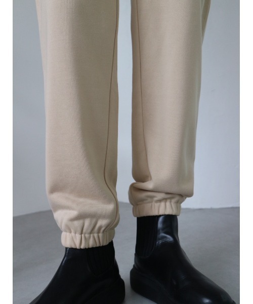 TRUNC（トランクエイティーエイト）の「Slim Fit Jogger Pants（スウェットパンツ・レディース・ブラック/ベージュ・SMALL/MEDIUM）」の8枚目の写真